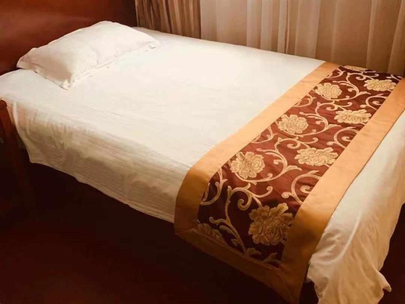 Hotel Greentree Gongfu New Village Subway Station Express Shanghai