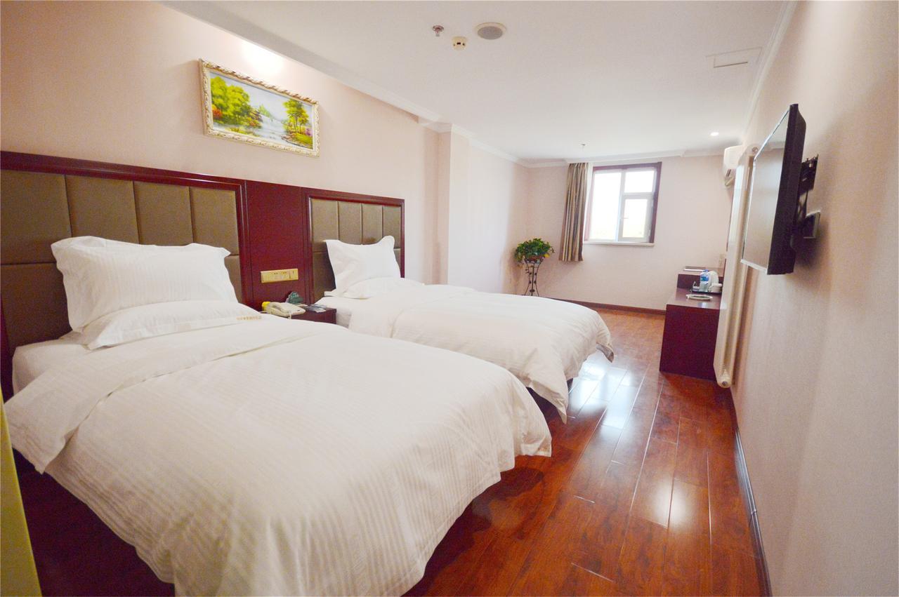 Hotel Greentree Gongfu New Village Subway Station Express 3*