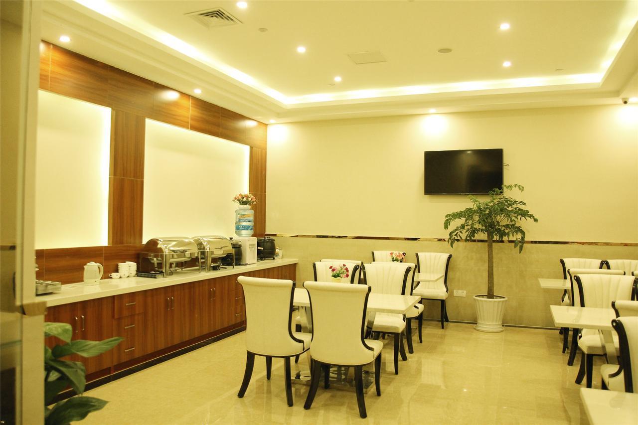 Hotel Greentree Gongfu New Village Subway Station Express Shanghai